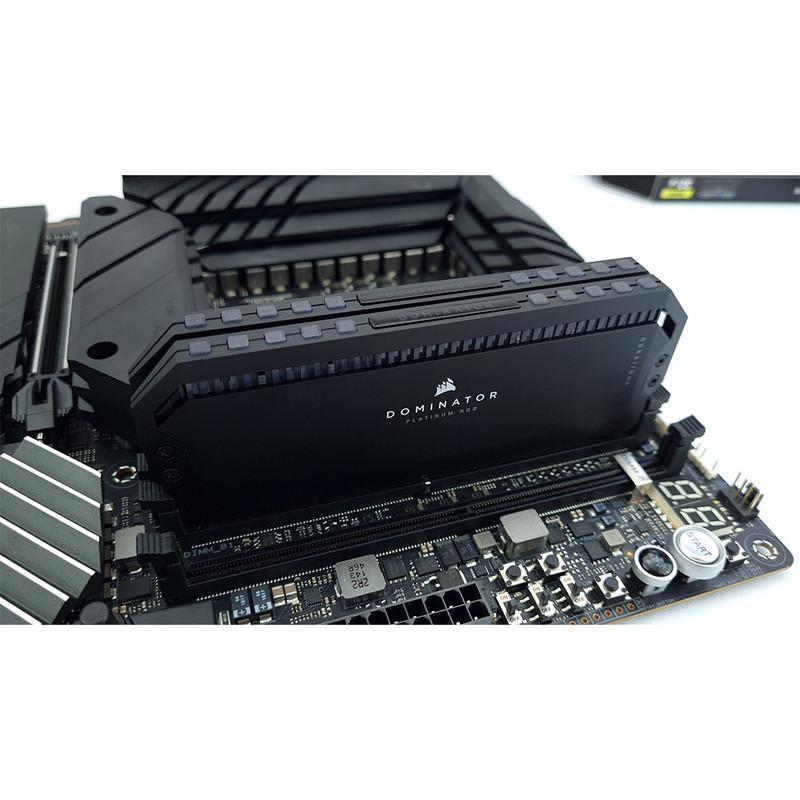 رم دسکتاپ DDR5 کورسیر مدل Dominator Platinum RGB دو کاناله 64 گیگابایت 5600 مگاهرتز CL40 با هیت‌سینک خنک‌کننده