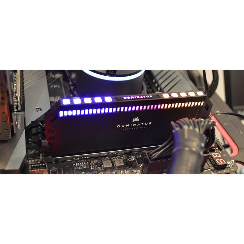 رم دسکتاپ DDR5 کورسیر مدل Dominator Platinum RGB دو کاناله 64 گیگابایت 5600 مگاهرتز CL40 با هیت‌سینک خنک‌کننده