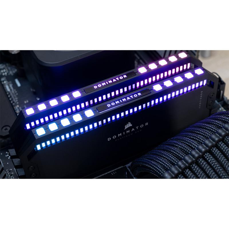 رم دسکتاپ DDR5 دو کاناله 64GB کورسیر مدل Dominator Platinum RGB فرکانس 6000MHz تایمینگ CL40 با هیت‌سینک خنک‌کننده