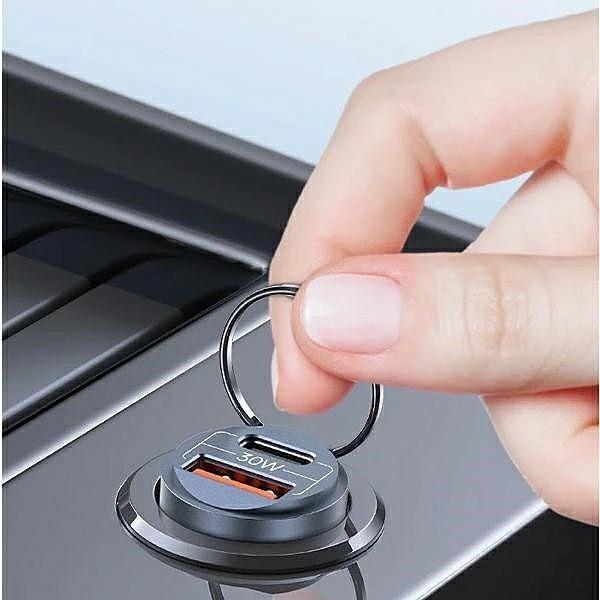 شارژر فندکی 30 وات یوسمز مدل US-CC206