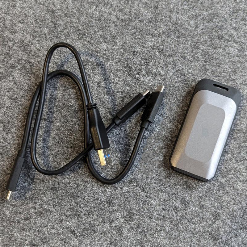 اس اس دی اکسترنال کورسیر مدل EX100U ظرفیت 2 ترابایت رابط USB 3.2 Gen2