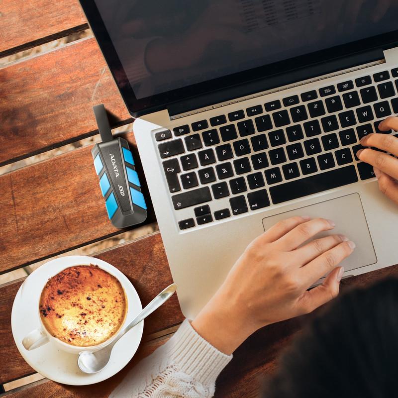 اس اس دی اکسترنال ای دیتا مدل SC740 ظرفیت 2000 گیگابایت رابط USB 3.2 Gen2