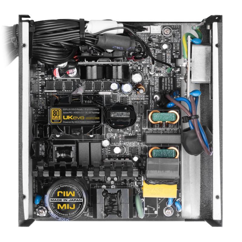 منبع تغذیه کامپیوتر 700W وات گرین مدل GP700A-UK EVO V3.1 (ATX 3.1)