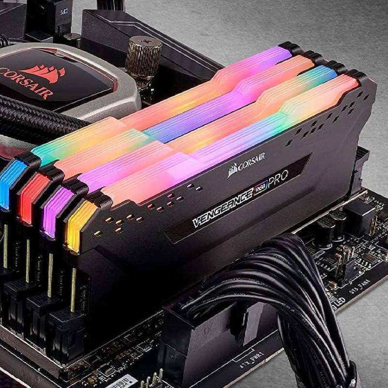 رم دسکتاپ کورسیر مدل VENGEANCE RGB PRO DDR4 دو کاناله ظرفیت 64 گیگابایت سرعت 3200 مگاهرتز تایمینگ CL16 با سیستم خنک‌کننده هیت‌سینک